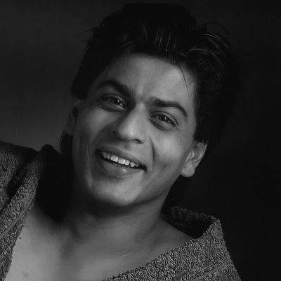 Graphic artist | 📷 Photographer || Pizza 🍕 fan Exploring the frontiers of artificial intelligence 💜
SRK FOREVER | #stufflistingsarmy 😍 | #WinGalaxyS25Edge