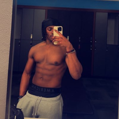 Ynvg_JB5's profile picture. 