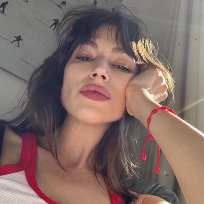 ifzol's profile picture. " Let Them " •🤍•✨•