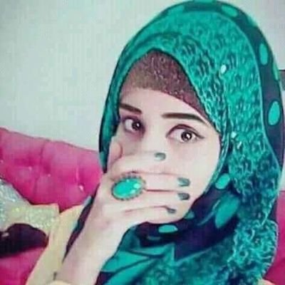 زندگی بہت ہلکی ہے!!
بوجھ تو سارا خواہشات کا ہے 💔