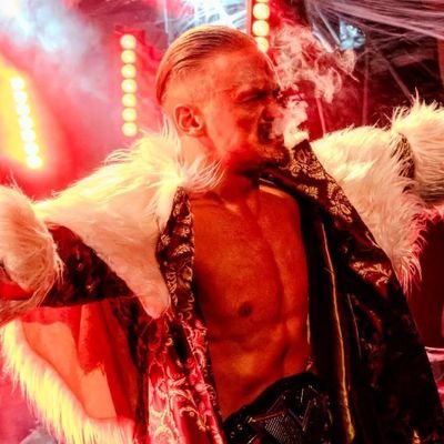 @UNBESIEGBAR_ZAR commentary. ąæ Afflicted with the passion of inducing agony while upon his sacred grounds. The CZAR is alive!