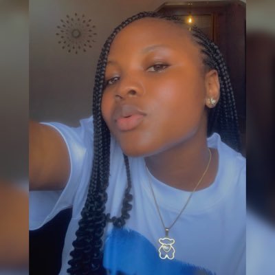 Certified Microbiologist👩🔬🔬 || Real Estate Contractor👷♀️ || Project Manager👩💼 || Sapiosexual🤍 || Creating something iconic🌟