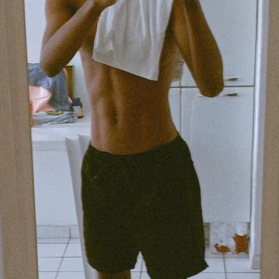 1,78 de pura depressão, ansiedade, tesão e muito mais