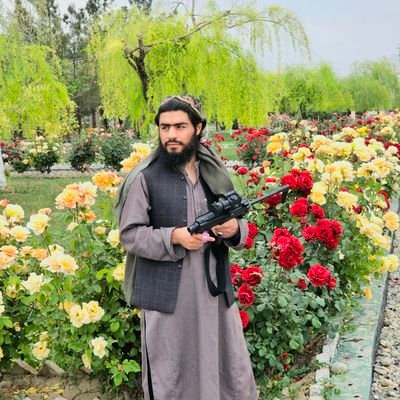 قلمي مجاهد څوک دی؟
هغه مسلمان مبارز چې دالله تعالی در ضاء او د كلمة الحق د لوړولو لپاره د کفارو او د هغوی د ملگرو پر وړاندې په رسنیز میدان کې جهاد کوي،👆