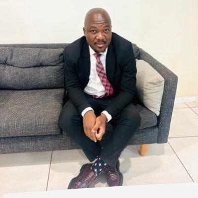 MafhBongani's profile picture. To conquer oneself is a greater victory than to conquer thousands in a battle...🎓🎓Univen Alumni