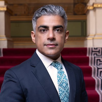 UK High Commissioner to Fiji. Proud to also represent in Kiribati, Marshall Islands, Federated States Micronesia. Grateful Brit. Proud ex-refugee #YNWA