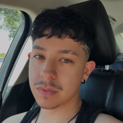 21 ✰ he/they • ℭ𝔞𝔭𝔯𝔦𝔠𝔬𝔯𝔫 ♑︎ • 𝒯𝒶𝓀𝑒𝓃 ꗃ₊˚⊹ ᰔ old acc: @brandonxpina