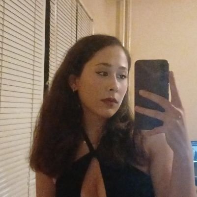OykuKurtgoz's profile picture. 