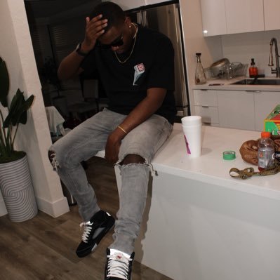 JamariusX's profile picture. rich off risks 💰  ig:@jamariusx