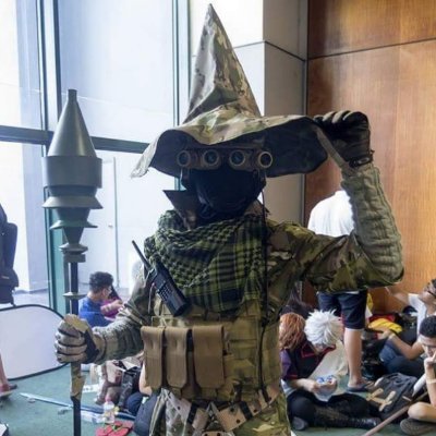 RoffLidget's profile picture. Idk, I just found this image on the internet and put it as avatar.
Background image taken from @heartbreak_juan comic, literaly me.
I`m ROFL the Tactical Wizard