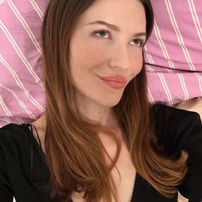 myfriendpaige's profile picture. Sub to my newsletter - On The Brink