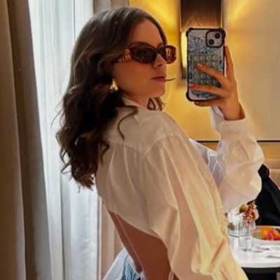 costumo entrar aqui pra falar da vida, opinar sobre o que não me perguntaram e pagar de fangirl