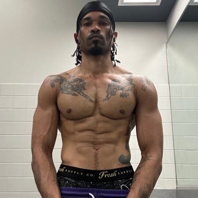 JaySimeo's profile picture. 🧘🏽‍♂️….