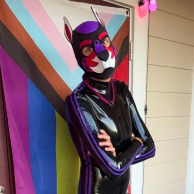 18+ | 34 | #pup | #rubber | #fistingvers | #chastity | #tallbottom | locked since April 2021 & pussy training by @cutechitownboy | pupdaxx on 💙🌌