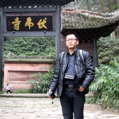在裸K的波浪世界里,不断呼吸金钱的味道,所见即所得....
1.分享看盘逻辑,决不收费,相信助人即助己的简单循环逻辑;
2. 不求暴富,但求长期稳定盈利,不赌不猜,机会来了就干它,机会没来就等,无它;
3.关注内在胜于外形;
4.独处是很重要的一种能力;
交流:微信号:bdrs996