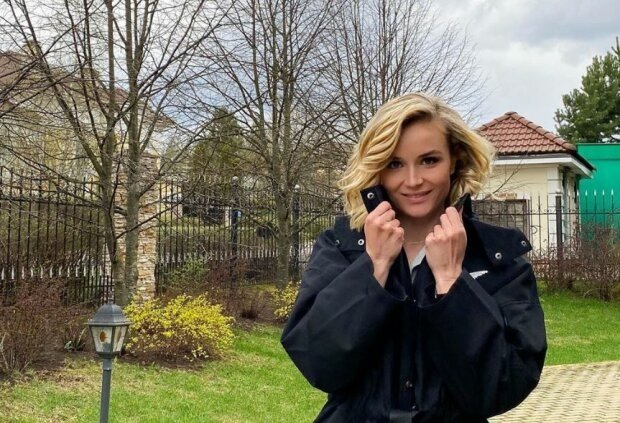 BreanneHoa39907's profile picture. Playing musical instruments Needlework Website layout designer