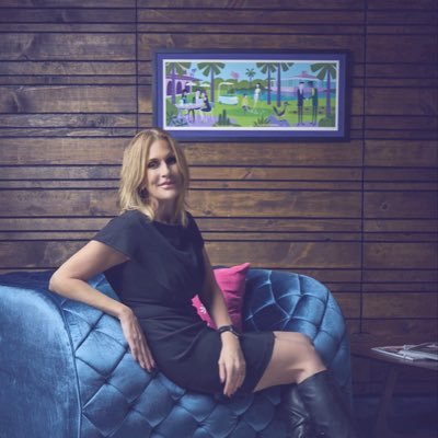 asmourhess's profile picture. 