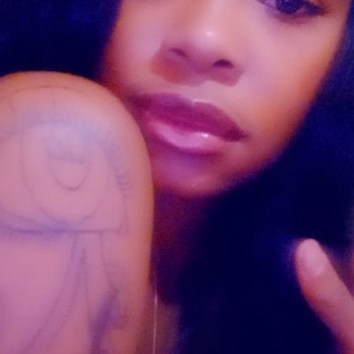 I complain 🥺 you pay 💰 That’s the deal. $25+ = replies 💅 $50+ = attention 💖 Spoiled brat domme 💎 CashApp: $251afrobrat