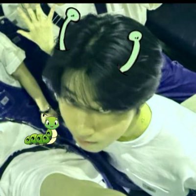 raedio_active's profile picture. alien bug hanji truther