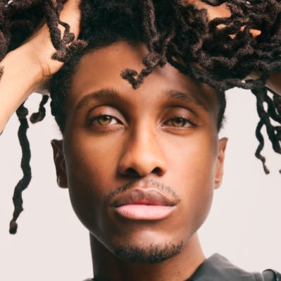 Architect of Holistic Sounds🌿 Singer, Songwriter, Community Organizer, Scholar Make a Move OUT NOW On All Platforms All Bookings & Inquiries: byhaze@makwvz.com