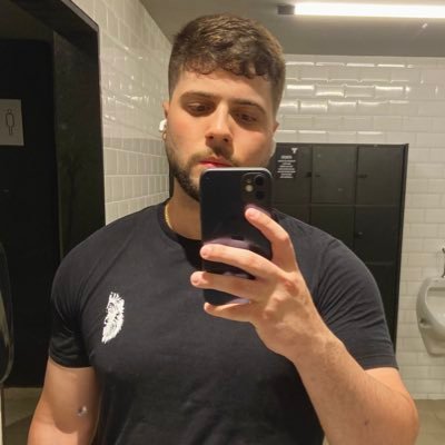 caiocalheiros_'s profile picture. .