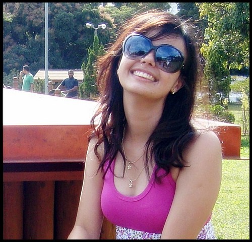 carolinaplopes's profile picture. 