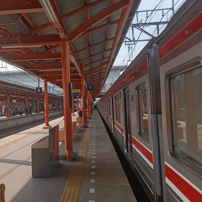 diajak ngikut gak diajak nyusul...tukang nulis apa aja