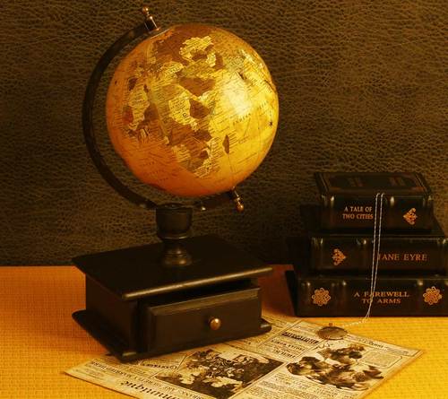 inmalva's profile picture. Historiadora. Devoradora de libros. Promoviendo la visibilidad femenina a través de la Red WINN