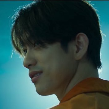 for singer and actor park jinyoung @JINYOUNG @GOT7Official