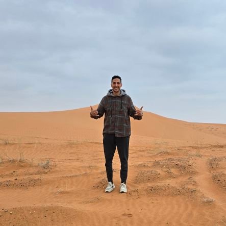 ‏‏كن في الدنيا كانك غريب ،، او عابر سبيل ؟؟