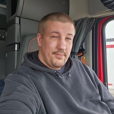 truckingusa87's profile picture. 
