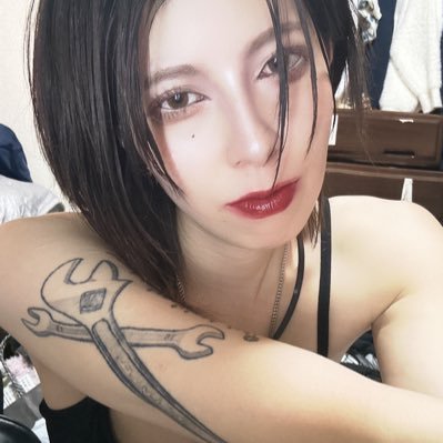 全日本性備士代表 紫ラメS15→異音モール鬼のKPS13 🛠→→潮対応メカニック。タトゥーとオキナワ大好き 用事があればDMにて。 どうでもいい人、気持ち悪い人即ブロしまーす。