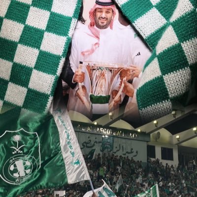 انسان بسيط احب المعرفه واتابع الرياضه