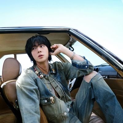 2020년 1월 아미가입, 부산경남, 성인아미
자주 소통하는 트친한테는 이유없이 친절을 베풀어요.
내 사람에게는 다정하겠지😘
이벵 후기는 #류화의_선물공세