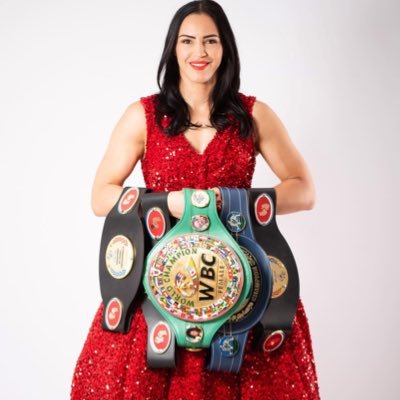 professional boxer - interim champ WBC - 2x champ EBU - 16W - 🇫🇷🇩🇿- 📩emekhaled.boxe@gmail.com
