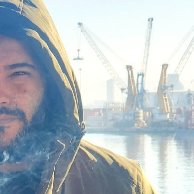 حساب جديد للحساب الجديد للحساب القديم ،،،
مزاجي لسحاب ولما نعصب فوتني ،،،،،،،،