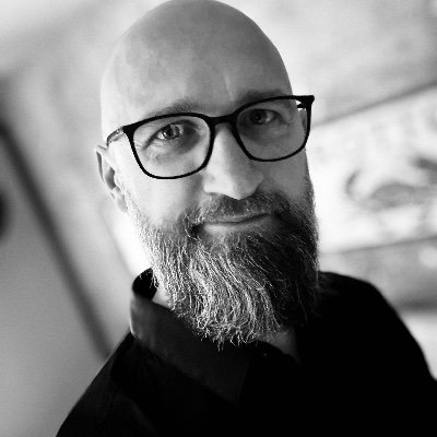 Creative Director | AI Data Intelligence | Entrepreneur
