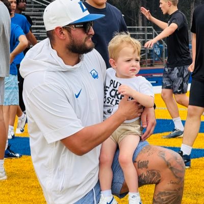 | Co-Offensive Coordinator and Offensive Line @ Chattahoochee HS| Proud alumnus of @grayson_fb and @UWGfootball #AIE