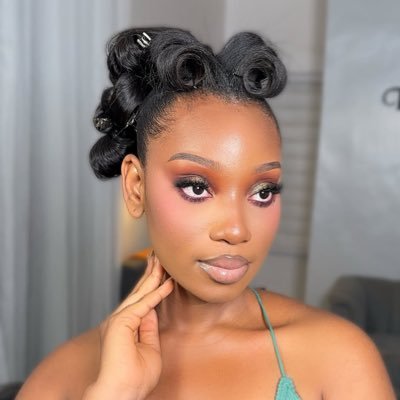 BAG MAKER📍 Everything handmade📍PRO Model🥰📍God's gift 📍psalm 46:5 Ig:@Shopwith_regalo📍Ig:@_gift_.y