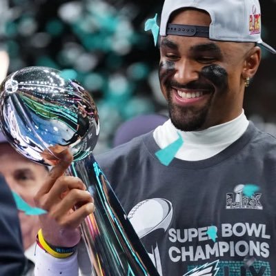 Sports writer for @StadiumRantHQ—RTs appreciated