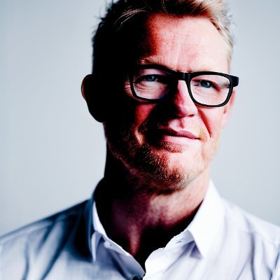 Brandredner's profile picture. Sie können sich mit Werbung ihre eigene Wirklichkeit kreieren, oder mit uns gemeinsam die Wahrheit Ihrer Marke ergründen.