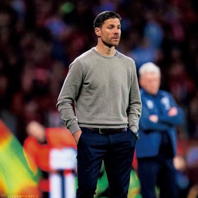 Ayoubzonee's profile picture. @realmadrid 🤍 @cristiano 7️⃣🐐 @bellinghamjude 5️⃣👐🏽