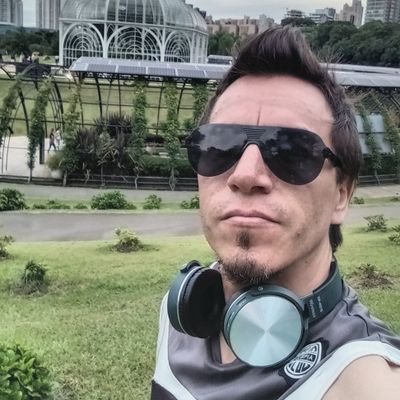 StoneGust's profile picture. 🇵🇾Amante de la buena música y toda la movida retro 70´80'90´.
Franjeado🤍🖤 
Carbonero💛🖤 
Timão 🏳🏴
Del Team Bilardo