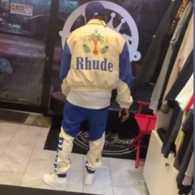 La Costra Nostrand Profile