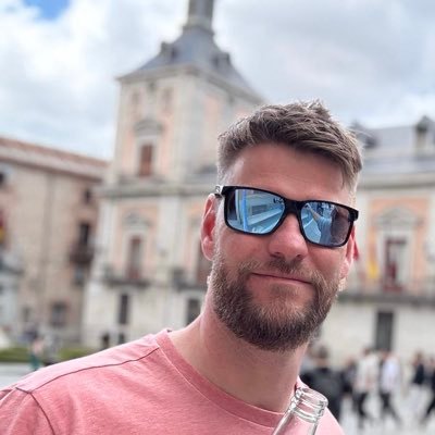 DennySchonfeld's profile picture. 🏈💙New England Patriots-, ⚽️💚Borussia MönchenGladbach-Fan 🏙Berlin; 🏙New York #foreverNE @borussia #goPatsCrew #BostonLegal❤️