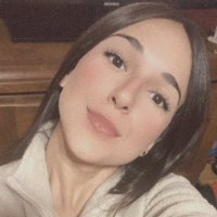 Lovely Emma (@emmaglowmode) 's Twitter Profile