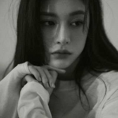 yiounjungg's profile picture. ₊ ⊹  .. ⠀ 𝑳𝒂 𝑴𝒂𝒅𝒂𝒎𝒆, Op. 12! 그녀를 만나다: the heaven seraphine who sparkling a beauty 🕊️♡𓂅 sweet hearted aura. 인사말, 𝑮𝒐 𝒀𝒐𝒖𝒏𝒋𝒖𝒏𝒈 🕯✧⠀ ─ 1996