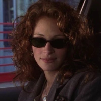 odesaturne's profile picture. . just chilling and sipping lady whistledown’s tea ☕️🐝 ⚽️ | arsenal enthusiast 🔴⚪️