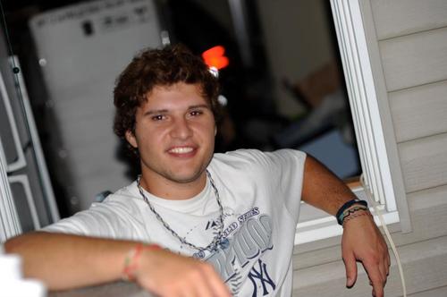 ___tommyboi___'s profile picture. 'Remember to never lose your dinosaur'