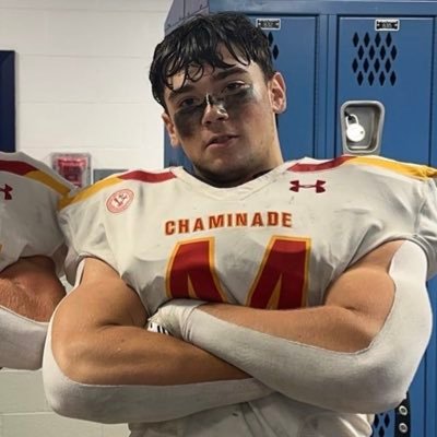 6ā1 230 OLB/DE | 77ā WS | All-State/League | co ā26 | @Chaminade_FB Captain | 93 GPA All Honors/AP Classes | smithluca19@gmail.com | 917-900-6228 | God Firstāļø